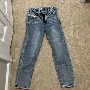 I’m selling jeans